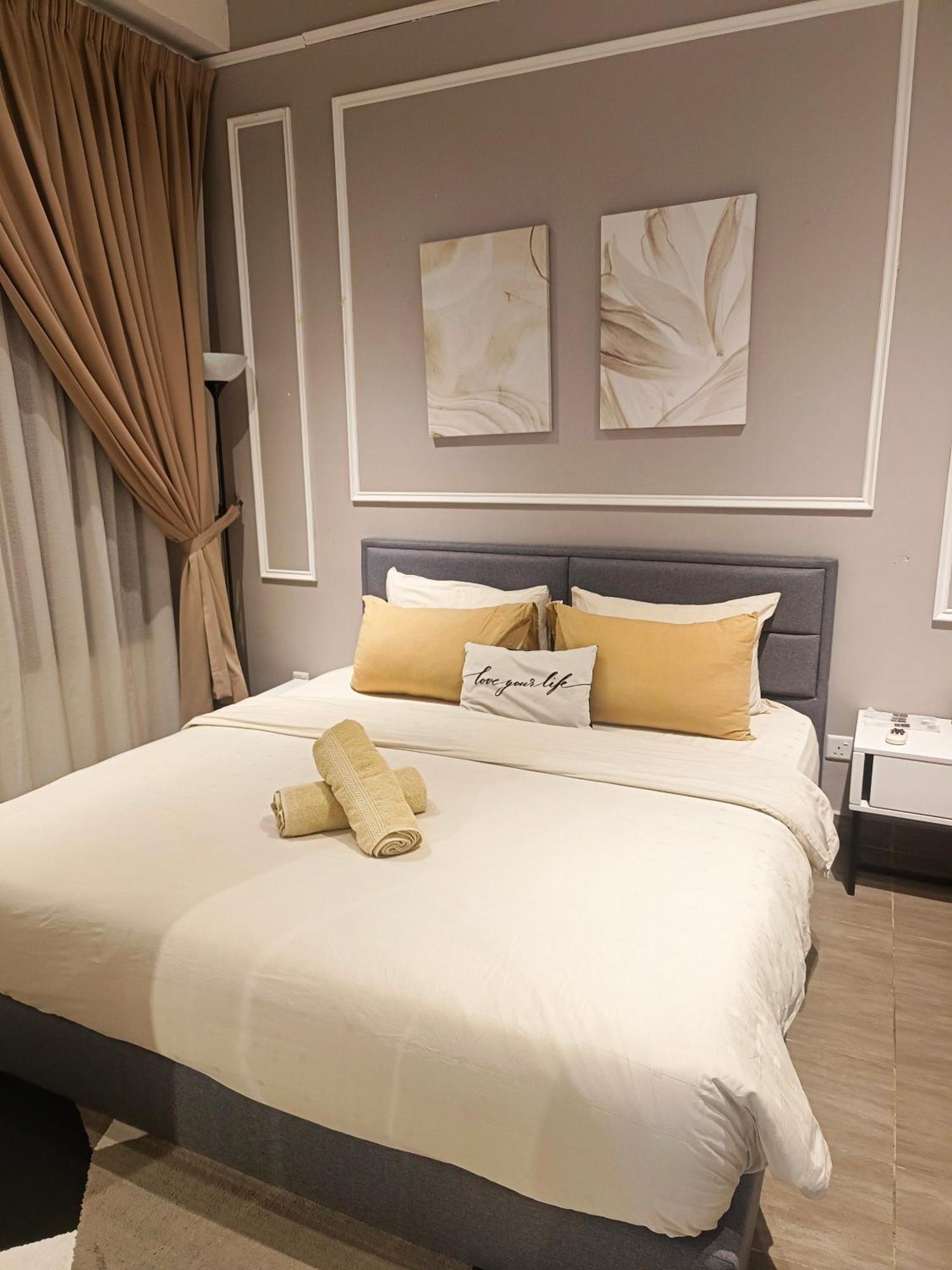 One Bedroom Troika Kota Bharu By Aghome, Modern Design Zewnętrze zdjęcie