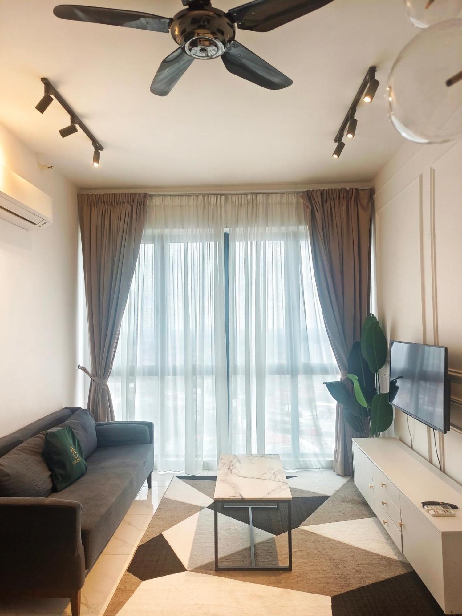 One Bedroom Troika Kota Bharu By Aghome, Modern Design Zewnętrze zdjęcie